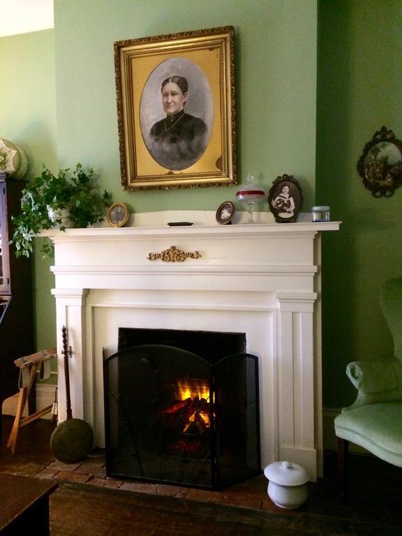 Munro House Bed And Breakfast Jonesville Zimmer foto