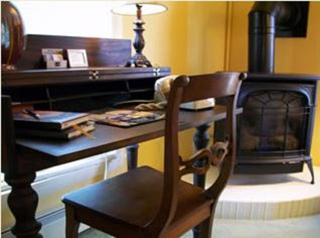 Munro House Bed And Breakfast Jonesville Zimmer foto